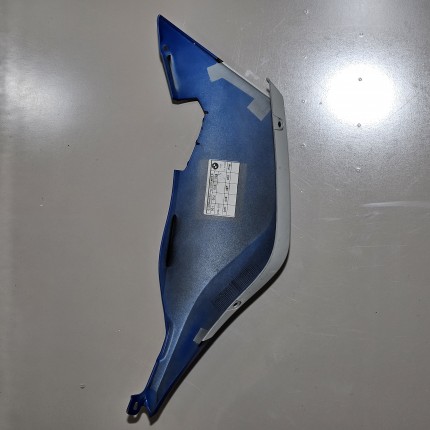 Пластик боковой задний правый 7675418