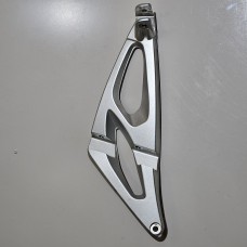 Кронштейн пасс. левый 7 660 169