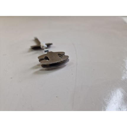 Скобы суппорта