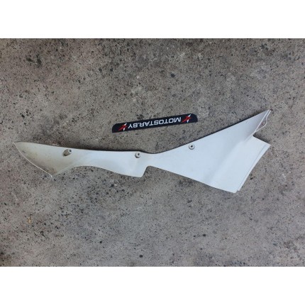 Элемент пластика