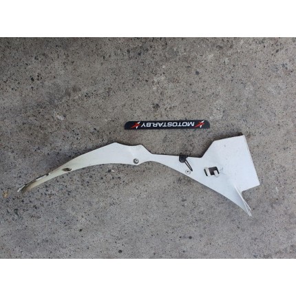 Элемент пластика