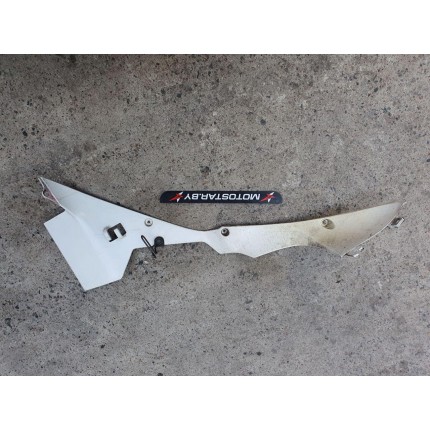 Элемент пластика