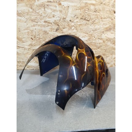 Передний пластик