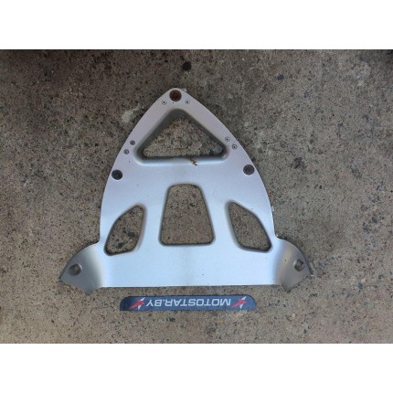 Элемент пластика