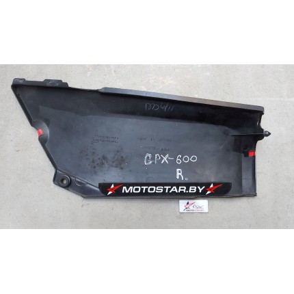 Элемент пластика